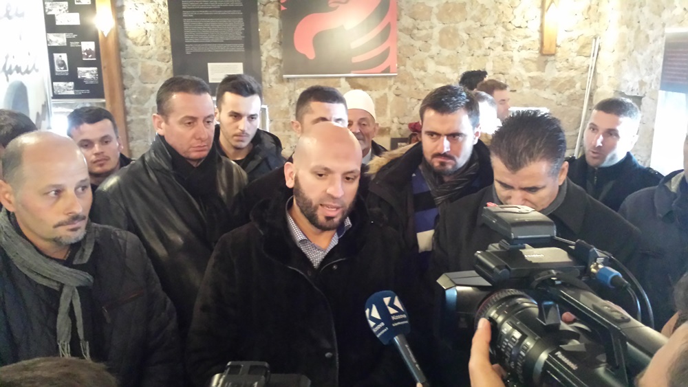 Partia FJALA vizitë në Kullën e Isa Boletinit për 28 Nëntor
