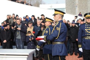 Partia FJALA morri pjesë në rivarrimin e heroit kombëtar Zahir Pajaziti