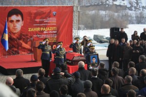 Partia FJALA morri pjesë në rivarrimin e heroit kombëtar Zahir Pajaziti