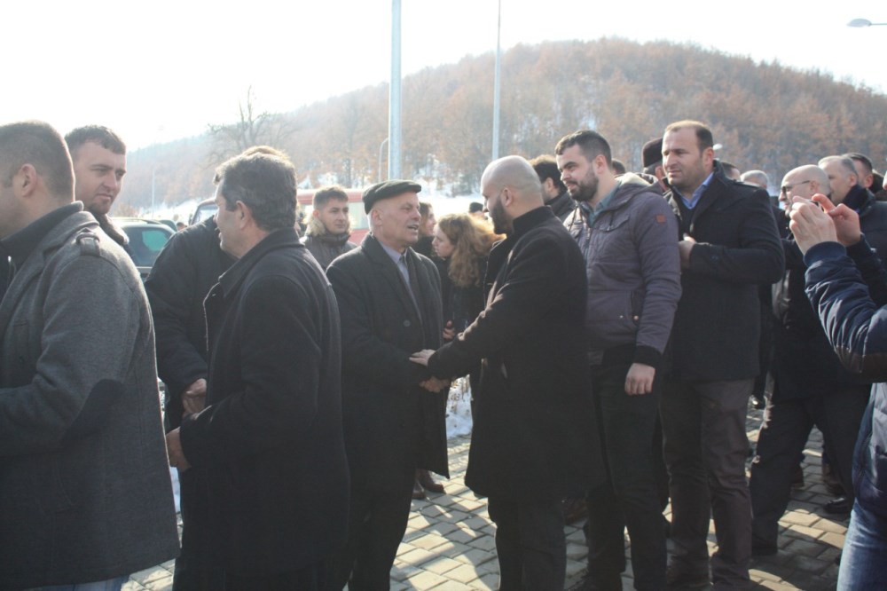 Partia FJALA morri pjesë në rivarrimin e heroit kombëtar Zahir Pajaziti