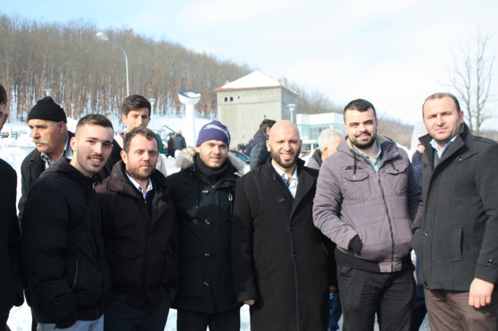 Partia FJALA morri pjesë në rivarrimin e heroit kombëtar Zahir Pajaziti