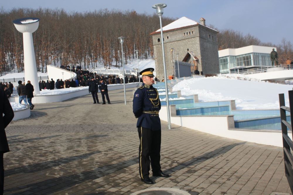 Partia FJALA morri pjesë në rivarrimin e heroit kombëtar Zahir Pajaziti