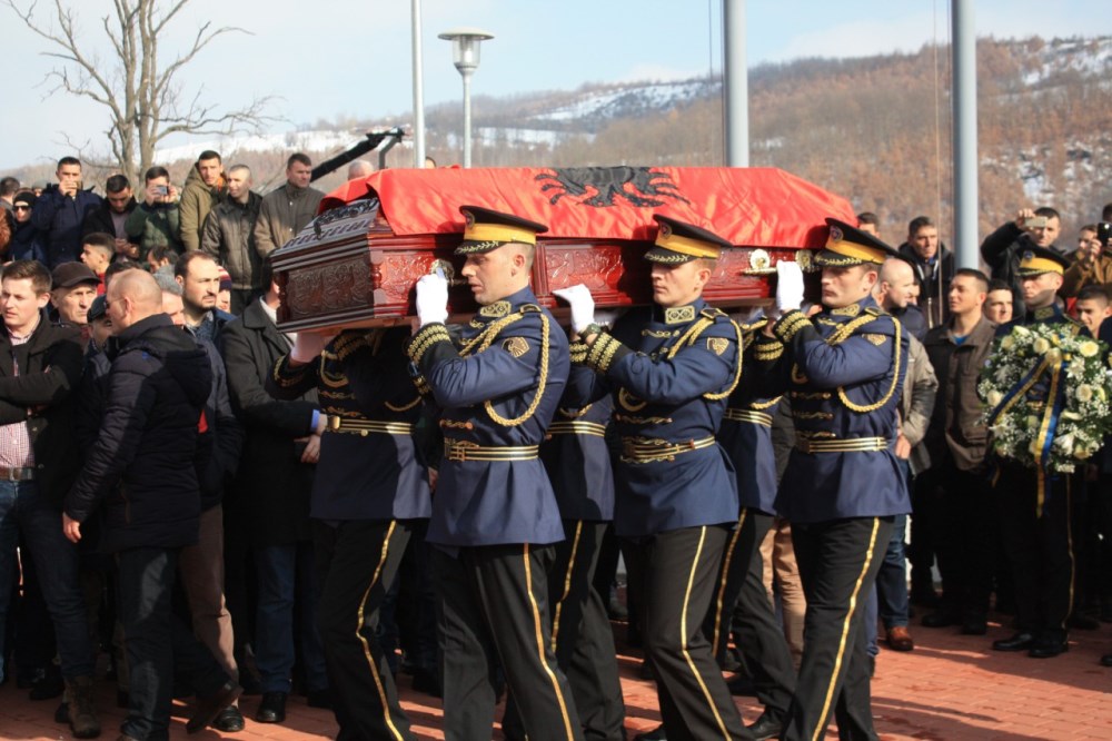 Partia FJALA morri pjesë në rivarrimin e heroit kombëtar Zahir Pajaziti