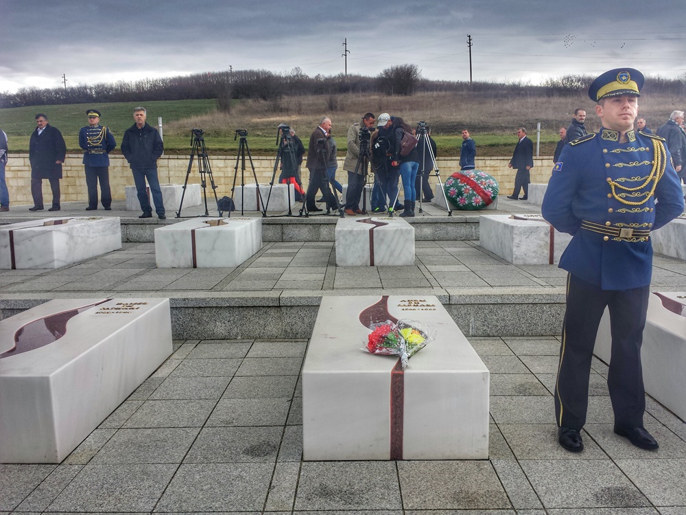 Partia FJALA vizitë në Prekaz në përvjetorin e Epopesë së UÇK-së