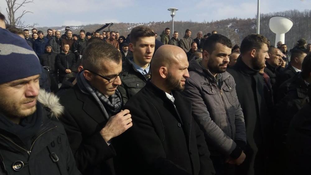Partia FJALA morri pjesë në rivarrimin e heroit kombëtar Zahir Pajaziti