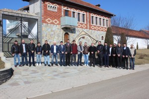 FJALA viziton kompleksin memorial “Adem Jashari” për 10 vjetorin e Pavarësisë së Kosovës(28.11 (14)