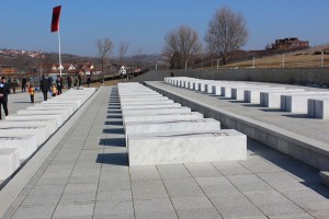 FJALA viziton kompleksin memorial “Adem Jashari” për 10 vjetorin e Pavarësisë së Kosovës(28.11 (4)