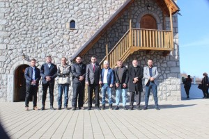 FJALA viziton kullën e Tahir Mehës për  10 vjetorin e Pavarësisë së Kosovës (28.11 (5)