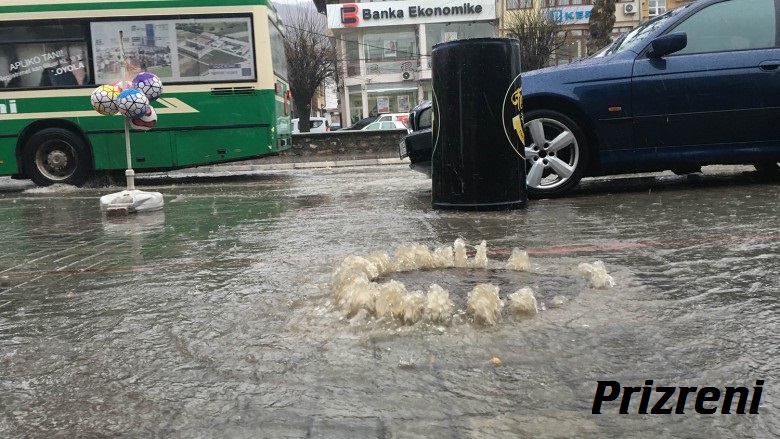 Partia FJALA e brengosur për gjendjën në qytetin e Pejës dhe qytetëve të tjera të Kosovës shkaku i reshjëve të mëdha të shiut