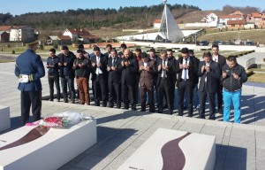 Partia FJALA viziton Kompleksin Memorial “Adem Jashari” në Prekaz