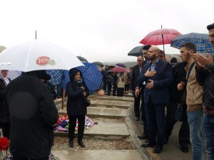 Kryetari i Partisë FJALA Dr.Gëzim Kelmendi vizitoi varrezat e dëshmorëve në Koshare