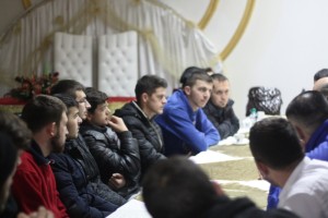 Takim me të rinjtë në Podujevë