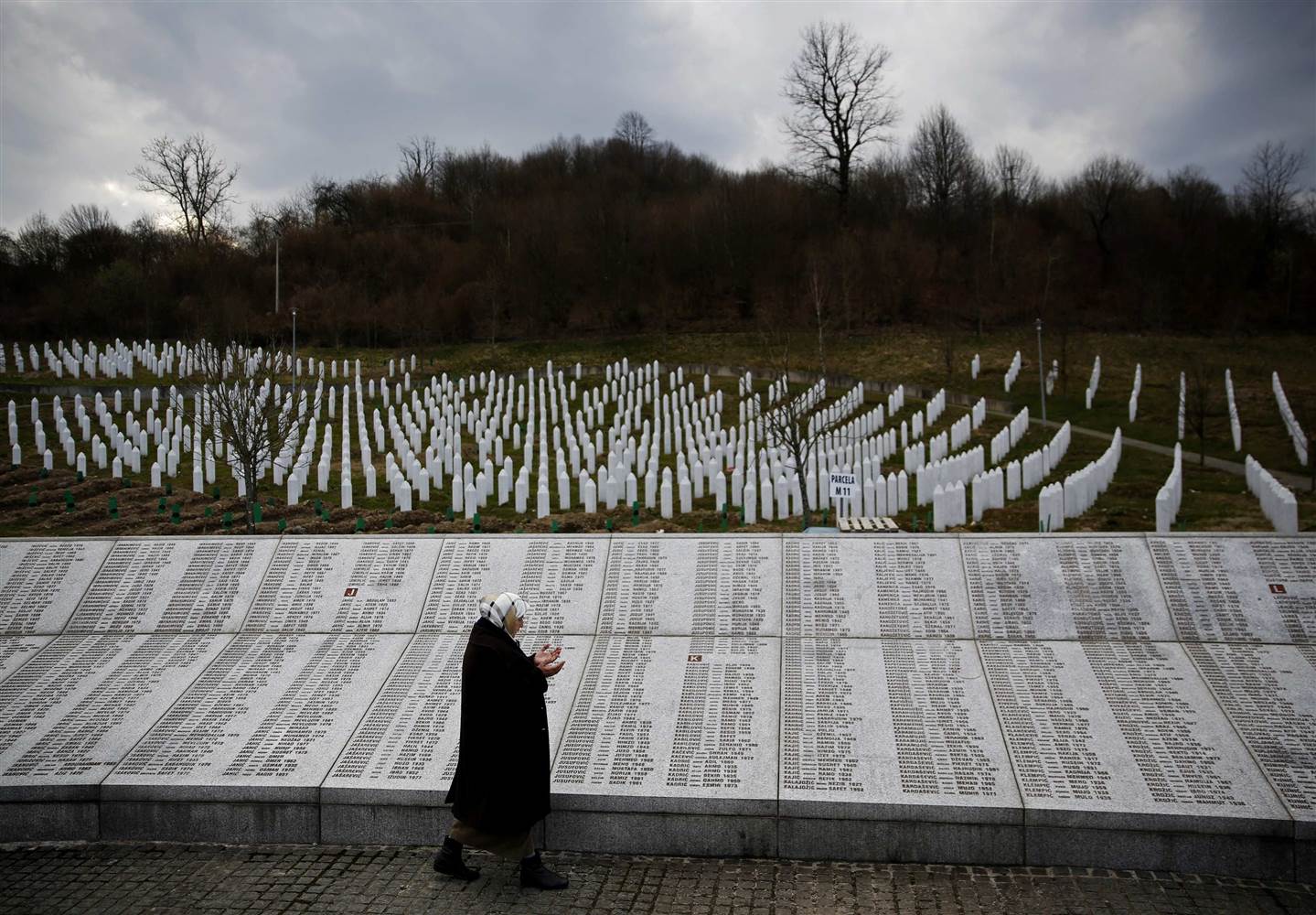 Srebrenica dëshmi e terrorizmit dhe gjenocidit mbi popullin boshnja