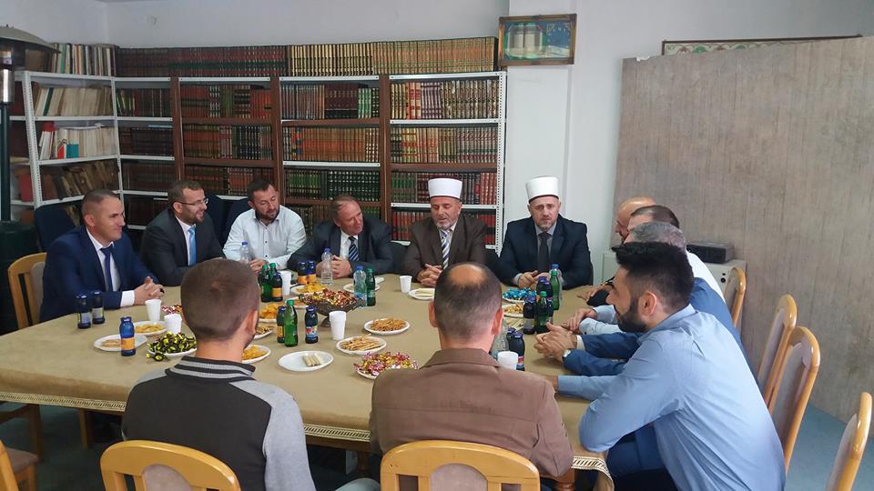 Partia FJALA - Dega Pejë vizituan Bashkësinë Islame të Pejës për Kurban Bajram