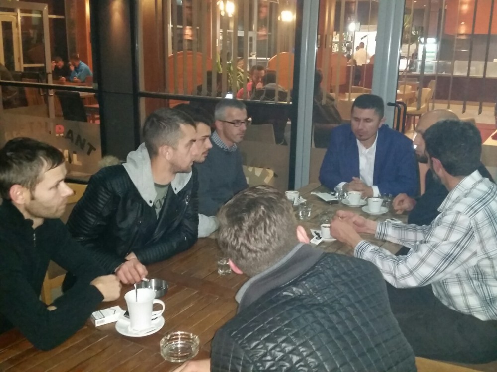 Takim me studentët e Drenasit