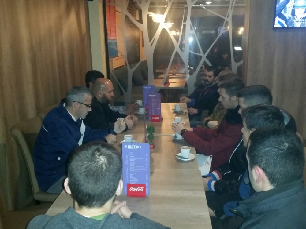 Takim me studentët e Fushë Kosovës