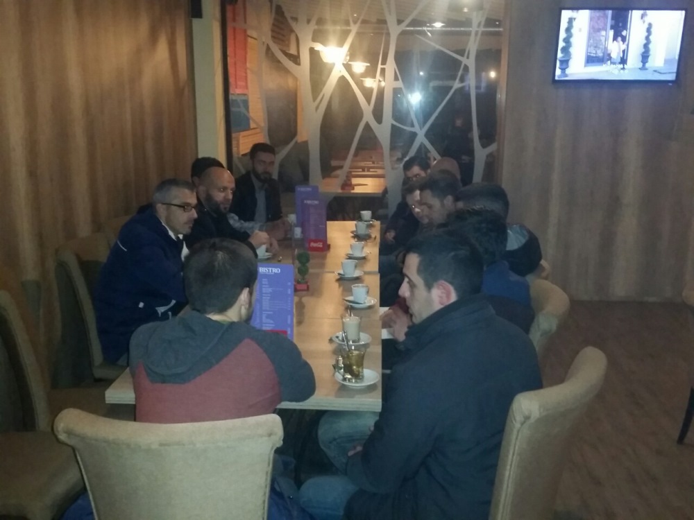 Takim me studentët e Fushë Kosovës