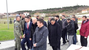 Delegacioni i Partisë FJALA bëri vizitë në Kullën e Familjes Jashari dhe në Kompleksin Memorial "Adem Jashari" në Prekaz