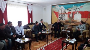 Delegacioni i Partisë FJALA bëri vizitë në Kullën e Familjes Jashari dhe në Kompleksin Memorial "Adem Jashari" në Prekaz