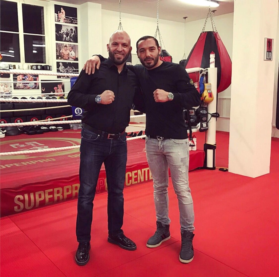 Kelmendi viziton kampionin e dymbëdhjetëfishtë në kickbox Shemsi Beqirin në Zvicër 2