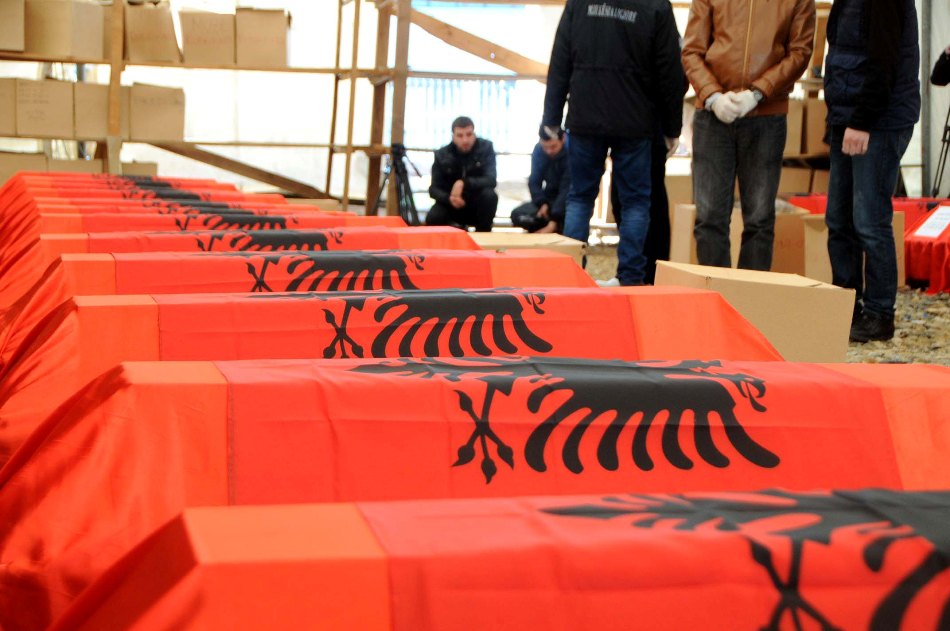 Partia FJALA Kujton 18 vjetorin e masakrës së Rezallës