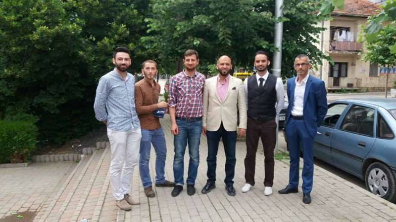 Foto para hapjës së fushatës në Istog