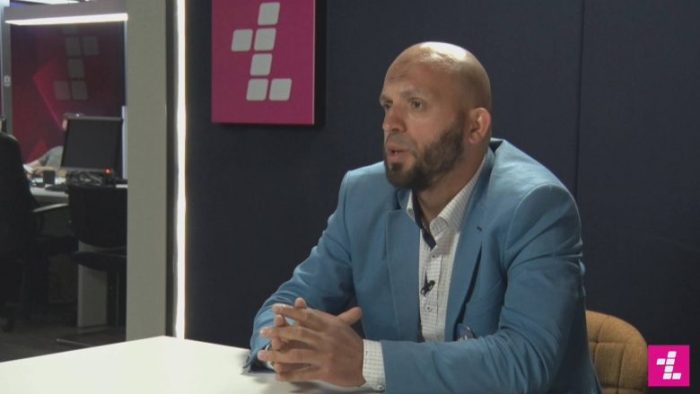 Dr.Gëzim Kelmendi flet për Telegrafi.com, tregon pse kanë vendosur të shkojnë të vetëm në zgjedhje (Video) | Intervistë pë portalin Telegrafi
