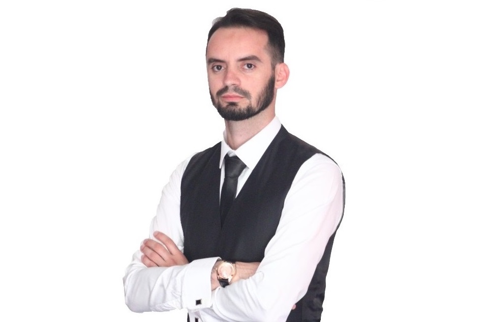 Sali Kabashi (Magjistër i Historis)