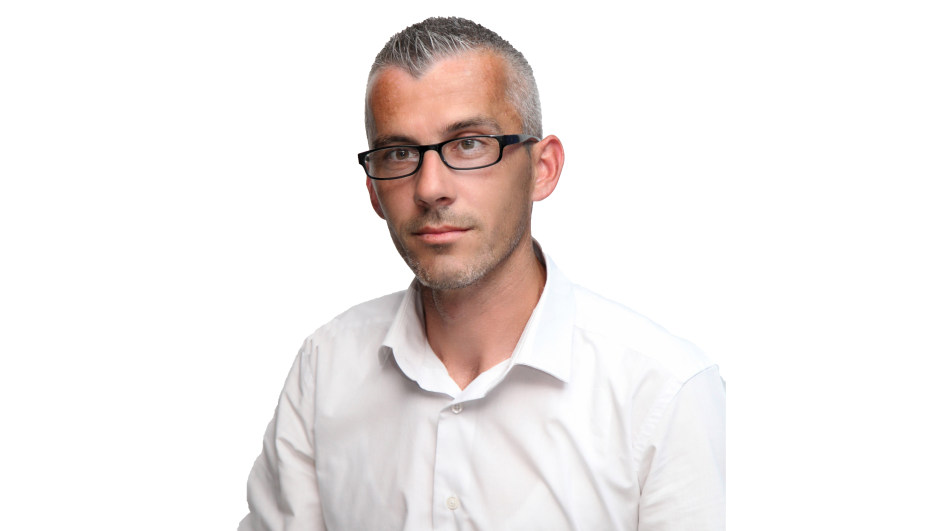 Zekaj: Kush më kend, për parime apo interesa