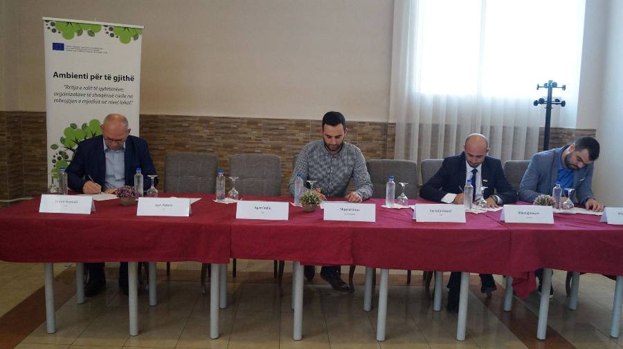 Maloku nënshkroj memorandumin mjedisor i realizuar në kuadër të projektit ” Ambienti për të gjithë “