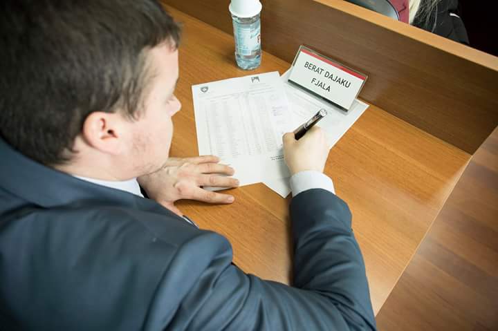 Asambleisti Berat Dajaku – Fjalim i dytë në Kuvendin Komunal të Skenderajit