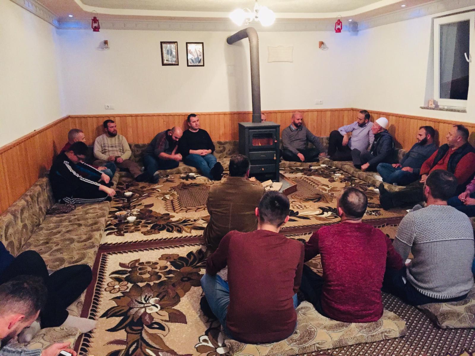 FJALA bashkëbisedim me banorët e fshatit Shkozë të komunës së Malishevës