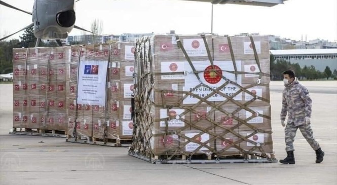 Kelmendi: S’kanë lënë të zezë pa thënë për Erdoganin e Turqinë, ndërsa sot i thurrin poezi!