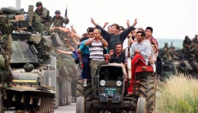 FJALA – Dega në Pejë – Pejë urime ditën e çlirimit